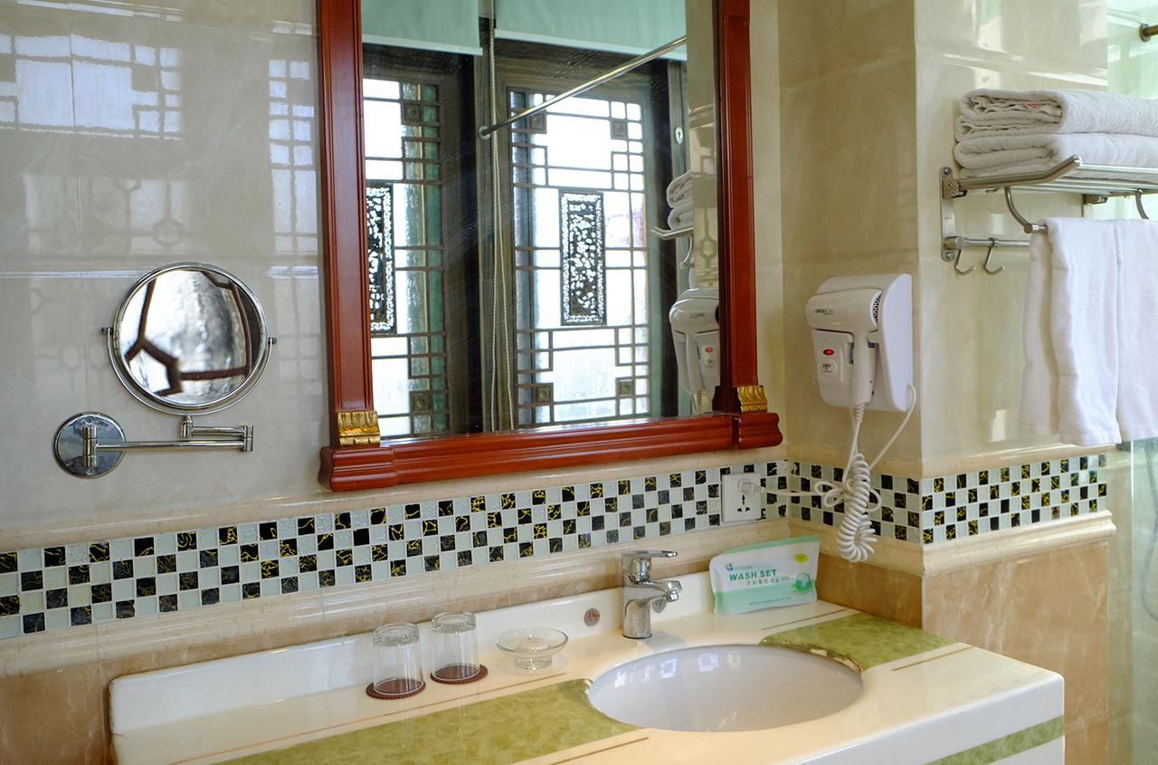 Foshan Jinyin Hotel Экстерьер фото