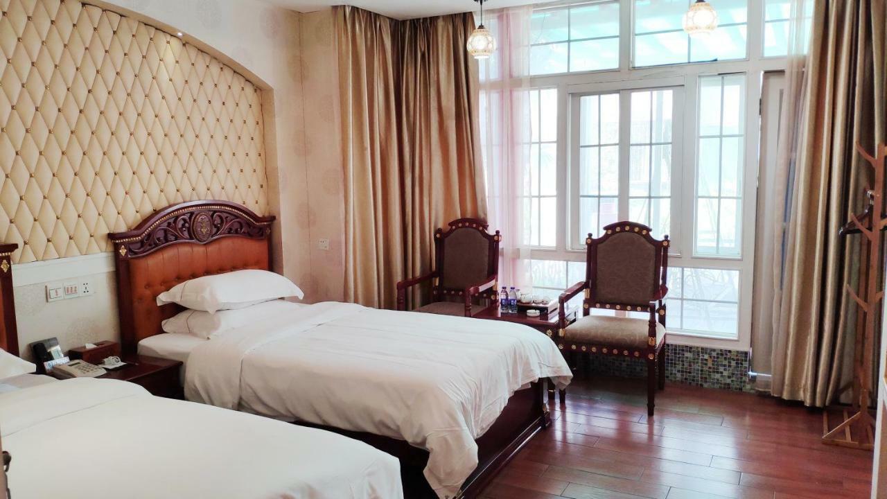 Foshan Jinyin Hotel Экстерьер фото